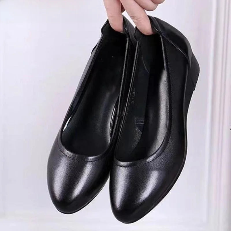 Genuine Leather Women’s Slip-On Flats – Tassel Detail, Soft Anti-Slip