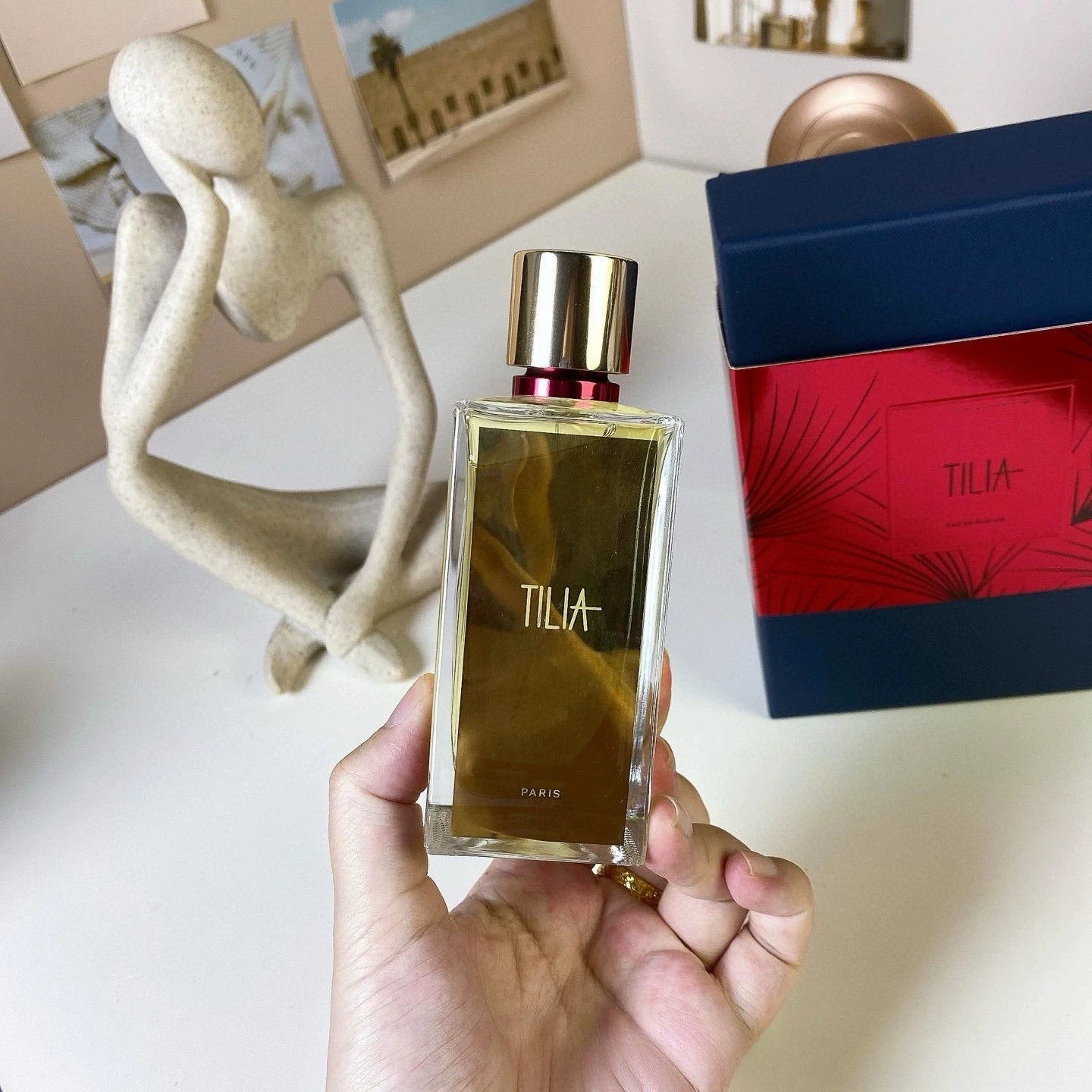 100ml Luxury Eau De Parfum – Long Lasting Floral Fragrance for Men & Women