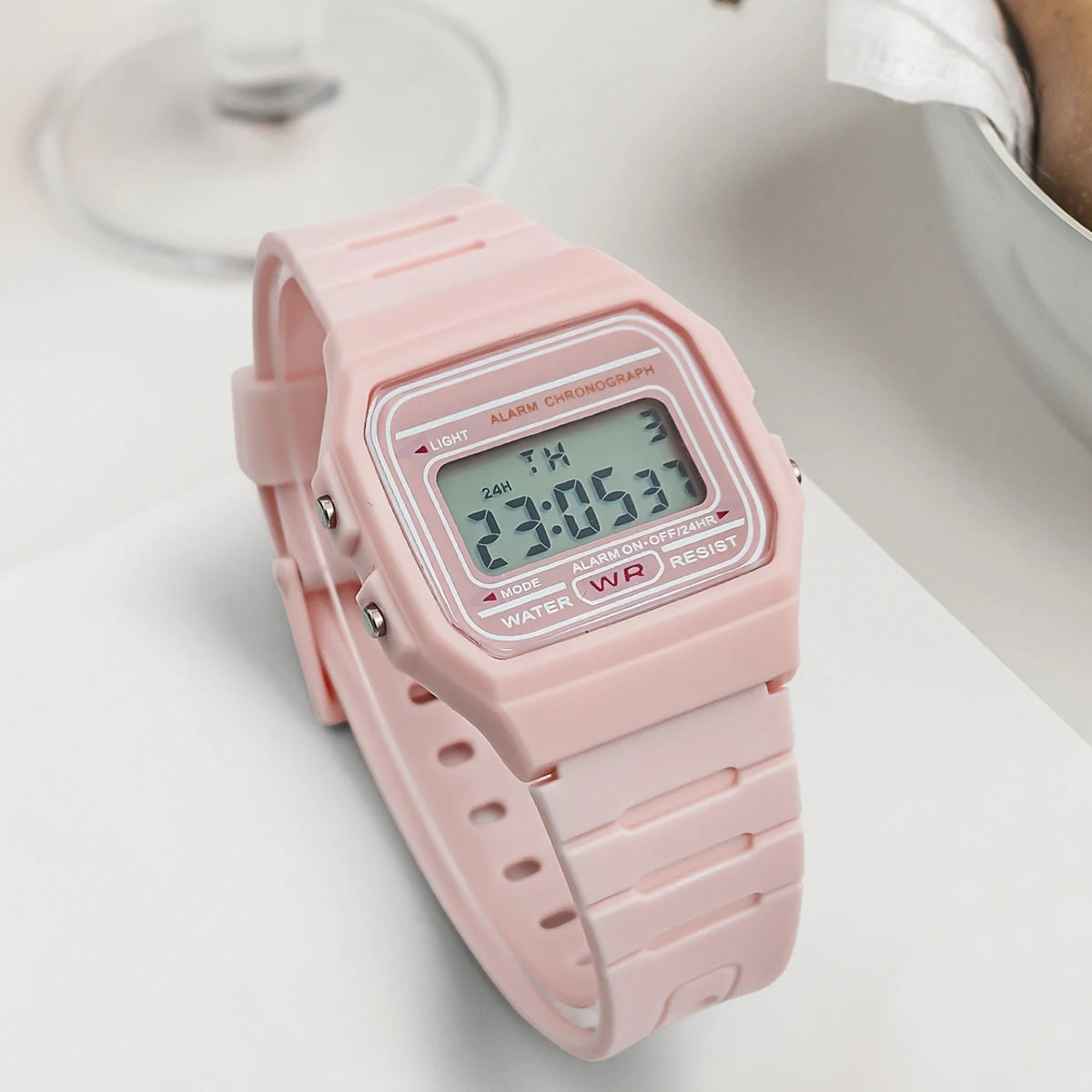 Hot Selling Women LED Digital Electronic Watch Multifunctional Outdoor Simple Leisure Men and Women Sports Watch Reloj