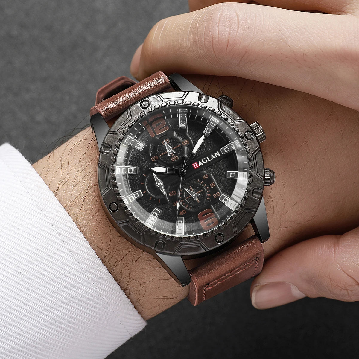1PC Men's Sports Watch Simple and Handsome Dial Men's Casual Leather Strap Quartz Watch